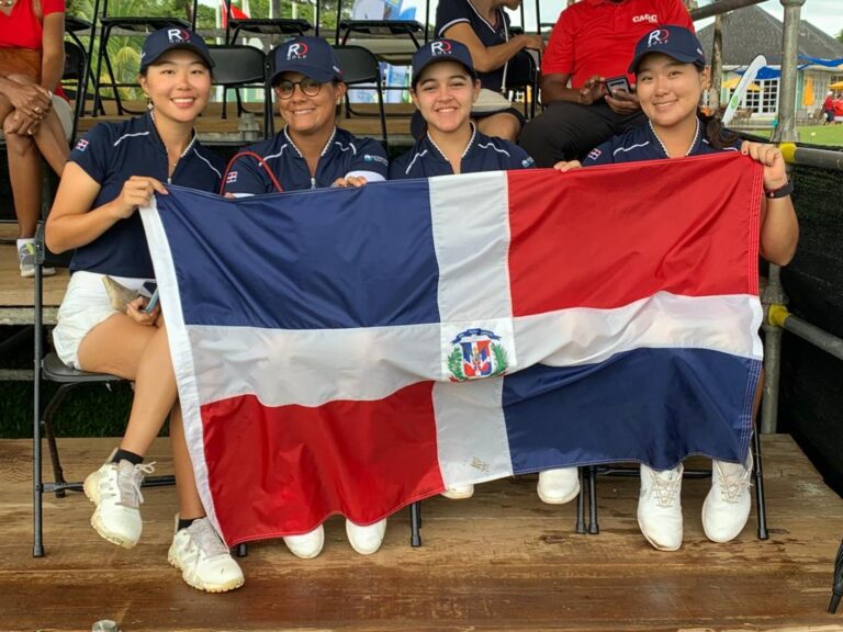 Las-campeonas-dominicanas-Camila-Yoo-Tatiana-Nunez-Maria-Fernanda-Fernandez-y-Yae-Eun-Kim-Stephany