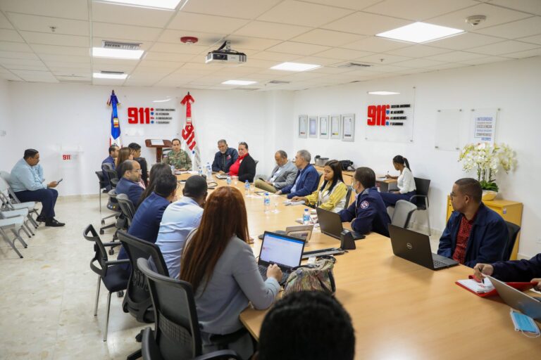 Comite-de-Preparacion-ante-Eventos-Climaticos-y-Evacuacion-de-Emergencia-scaled