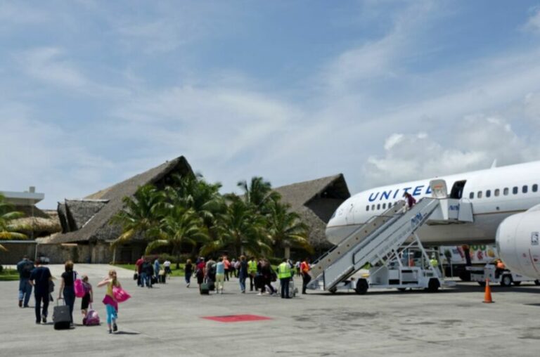 aeropuerto-punta-cana-puj-1024x678-1-860x569-1