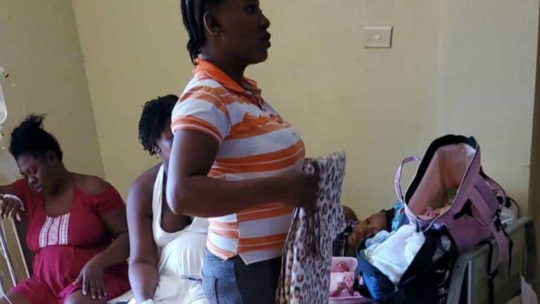 parturientas-haitiana-higuey-hospital-focus-min0.38-0.69-896-504