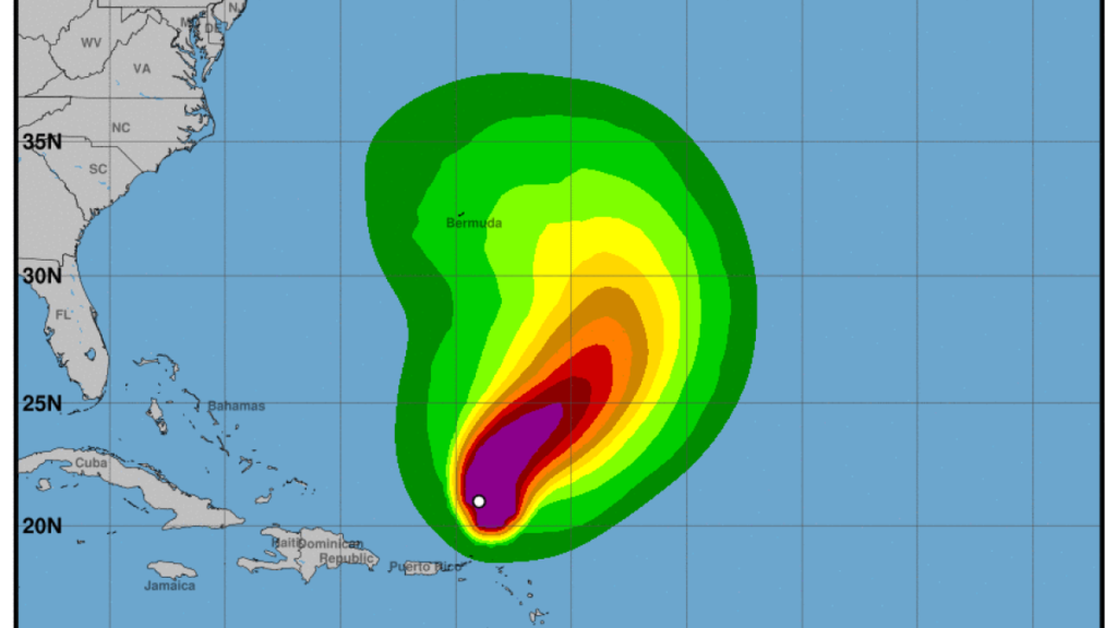 El-huracan-Tammy-se-mueve-hacia-el-norte