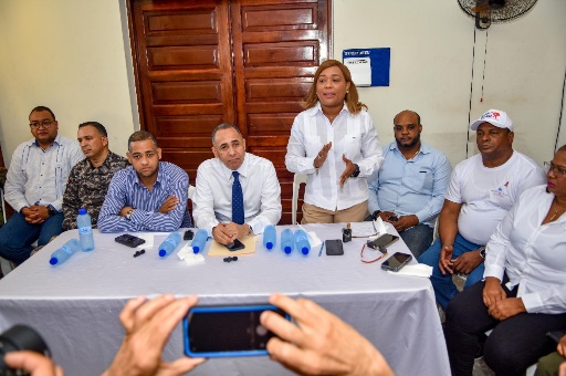 Gobernadora_hablando