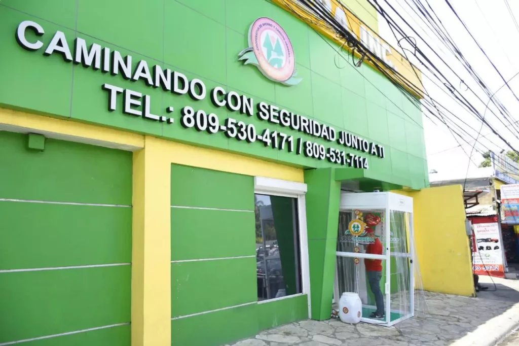 tunel-desinfectante-cuidar-la-salud-en-coopherrera