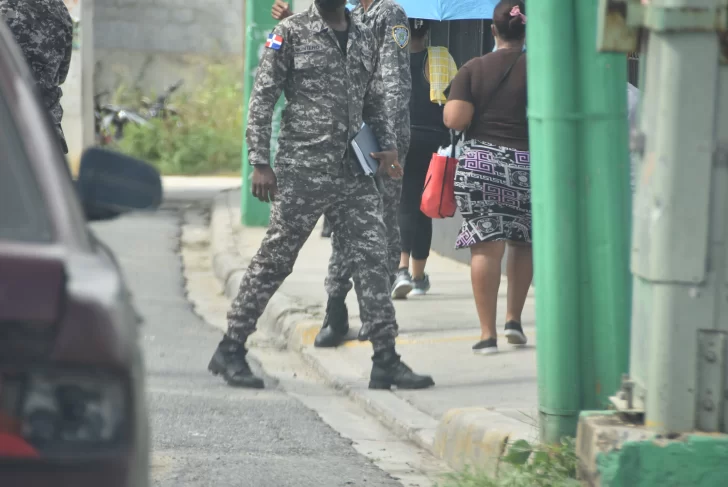PolicíasDSC_0047-728x487