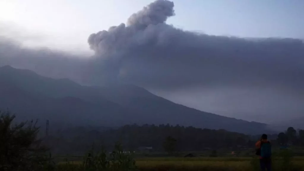 Suben-a-23-los-muertos-en-el-volcan-indonesio-tras-hallar-ultimo-alpinista-desaparecido