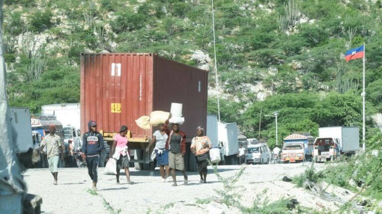 16042116042021-trabajo-de-la-frontera-eddy-vittini162-860284bc-focus-0-0-896-504