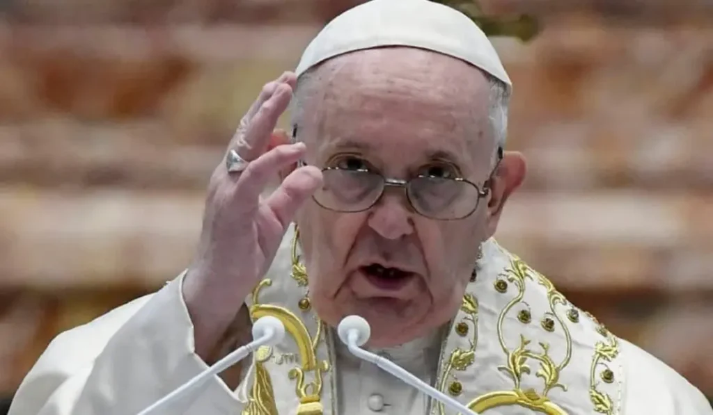 El-papa-1140x694-1-99