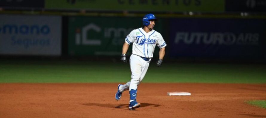 francisco-mejia-Licey-890x395_c