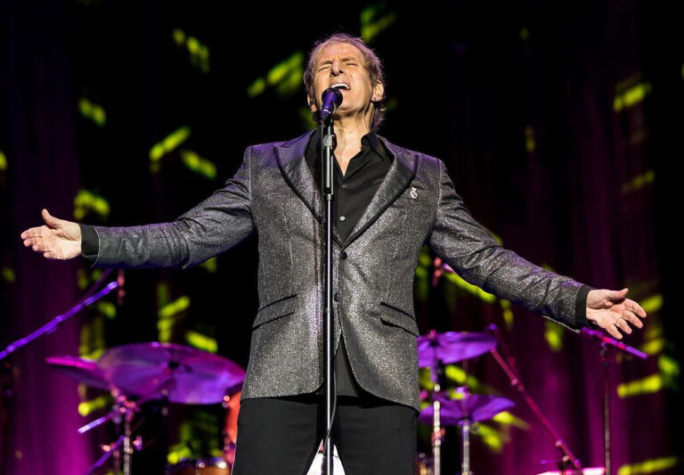 michael-bolton-operado-de-un-tumor-cerebral-1024x711