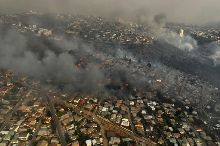 AFP__20240203__34HJ9UJ__v1__HighRes__ChileFireWildfires-728x485