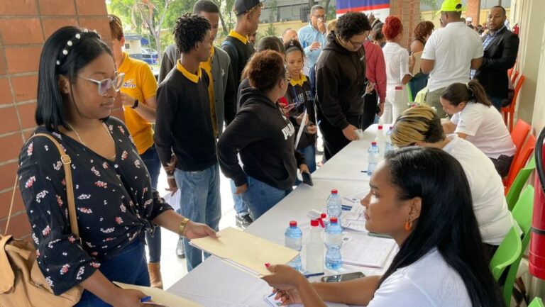 Feria-de-empleo-1068x602