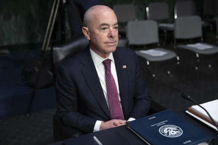 828bc510f45a7152bc3d417c3d741009507c3875w