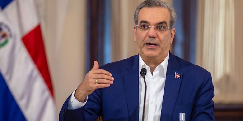 Presidente-Luis-Abinader-4-1140x731-1-1140x570-1