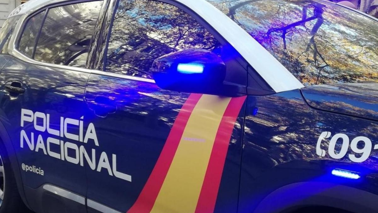Detalle-de-las-sirenas-de-un-coche-del-Cuerpo-Nacional-de-Policia