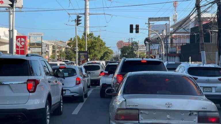 intrant-dira-el-lunes-que-paso-con-los-semaforos-de-la-capital-focus-0-0-896-504