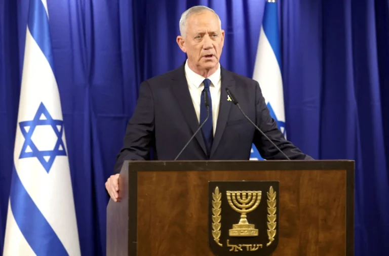 666612d97287e_dimite-benny-gantz-ministro-del-gabinete-de-guerra-de-israel.jpg