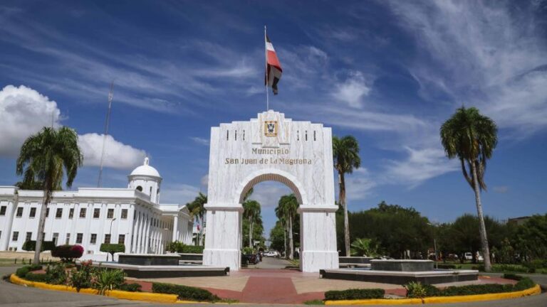 proyecto-romero-¿como-impactara-a-empleos-y-salarios-en-san-juan-focus-min0.02-min0.49-896-504