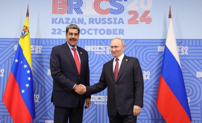 Nicolas-Maduro-y-Vladimir-Putin-1140x694