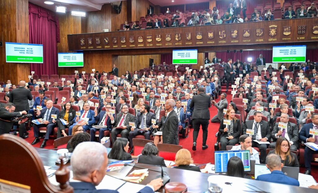 la-asamblea-nacional-revisora-aprueba-cambios-constitucionales-1920x1277-1
