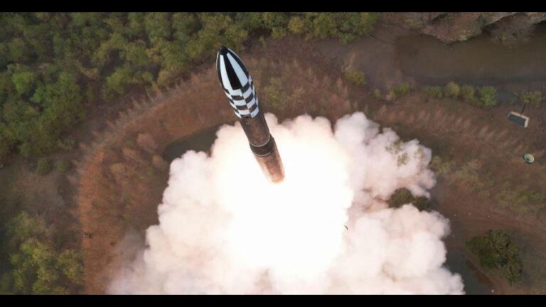 corea-del-norte-prueba-exitosa-de-misil-balistico-intercontinental-focus-0-0-896-504