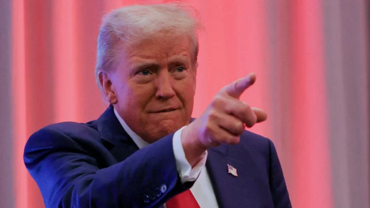 2024-11-15T091523Z_587917495_RC2F4BAOK947_RTRMADP_3_GLOBAL-INVESTORS-TRUMP-728x410