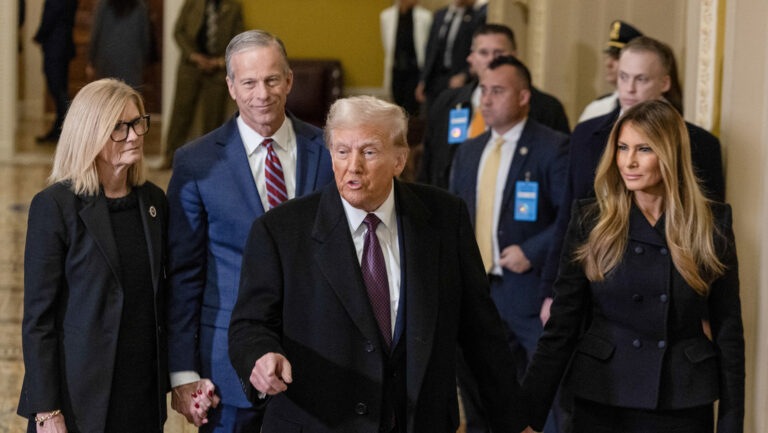 677f830759bf5b2a7a063bb1