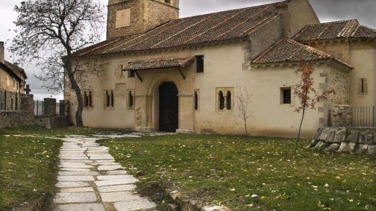 parroco-espanol-niega-comunion-feligreses-por-ser-homosexuales-focus-0-0-896-504