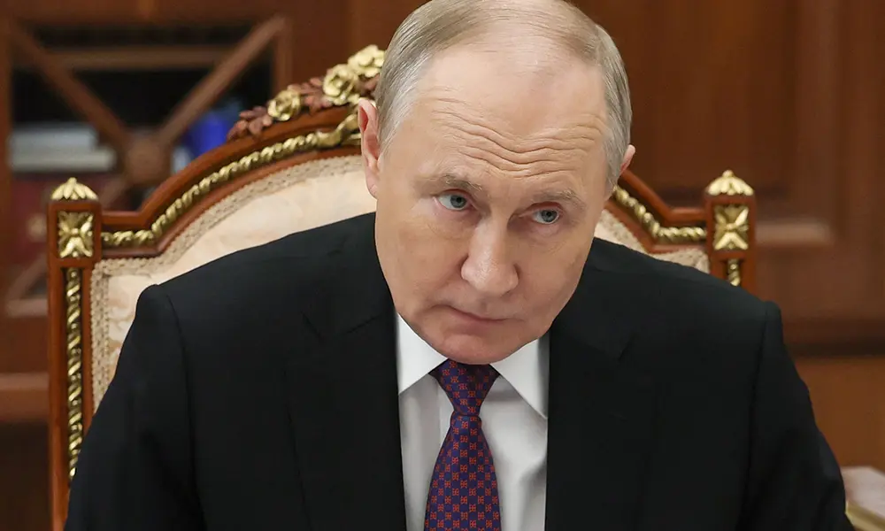 67a01bcdeba6b_putin2.jpg