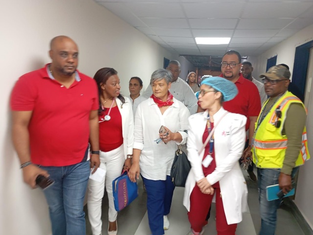 Recorriendo_en_pasillo