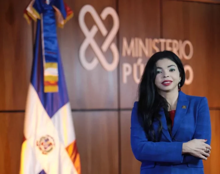 YENI-BERENICE-REYNOSO-1-1024x810