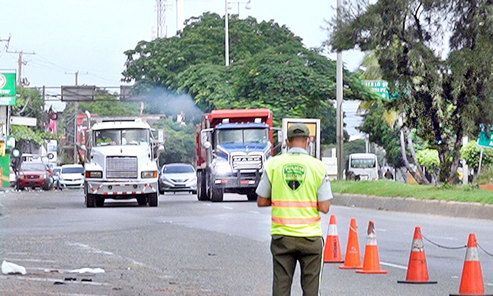 Intrant-prohibe-circulacion-vehiculos-de-carga-en-Semana-Santa