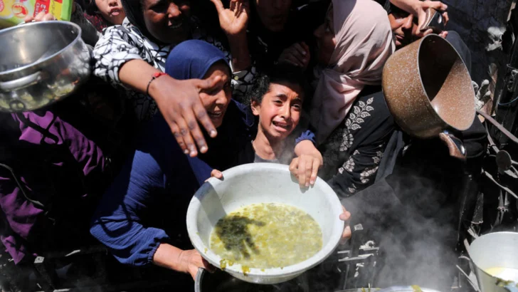 2025-05-12T150421Z_717526561_RC2LDEA5FAWN_RTRMADP_3_ISRAEL-PALESTINIANS-GAZA-HUNGER-728x410