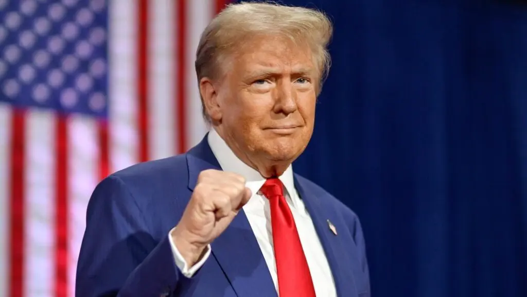 670e821148c4f_trump-baila-en-un-mitin-para-soportar-el-calor-1024x577.jpg