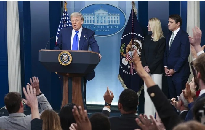 Trump-en-rueda-de-prensa