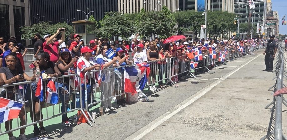 Desfile-dominicano-en-NY-2025-e1754909026939