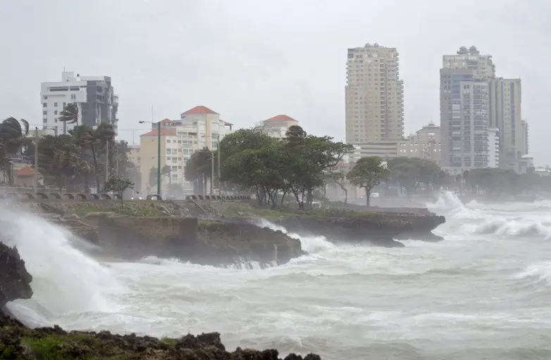 Indomet-alerta-sobre-oleaje-anormal-en-el-Atlantico-y-Caribe