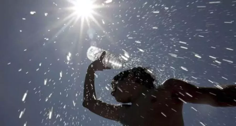Calor-y-lluvia-900x480