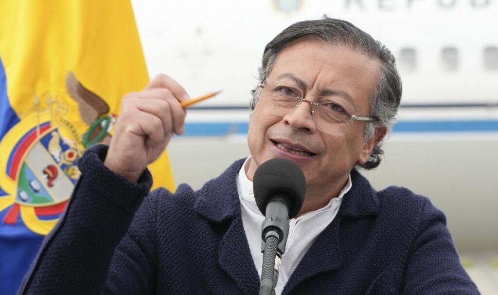 EE.UU. revoca la visa a Petro por instar a soldados estadounidenses a desobedecer a Trump