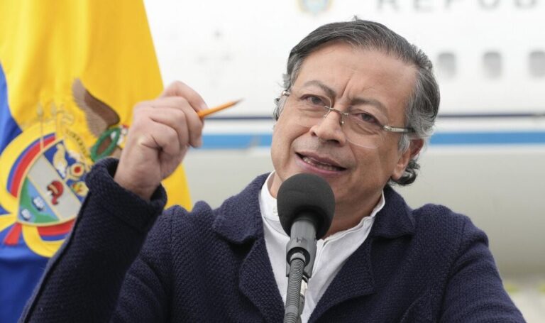 EE.UU. revoca la visa a Petro por instar a soldados estadounidenses a desobedecer a Trump