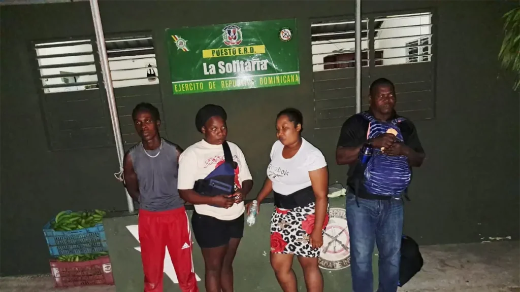 haitiano-arrestado-con-indocumentados-en-montecristi-83c79e94-focus-min0.35-0.28-1200-675