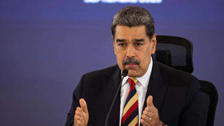 maduro-anuncia-la-puesta-en-marcha-del-plan-independencia-200-725a68f6-focus-0.14-0.34-896-504