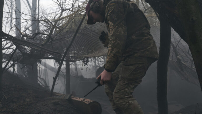 69046e98e9ff716e5774a1fb