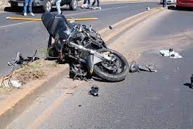 Moto_en_el_contén