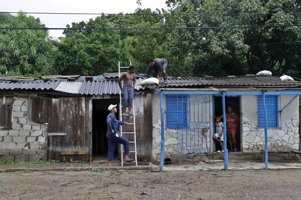 rss-efe4f5a625f8b25dc6e382d5b38be167804c1fb1f91w