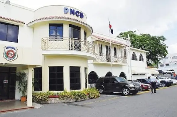 Fachada-de-la-DNCD