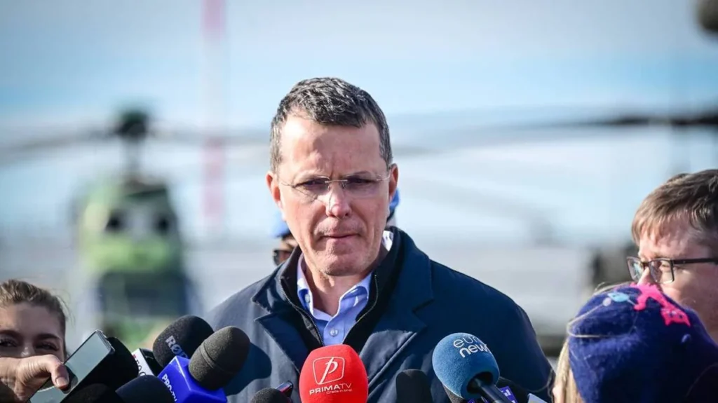 MjAyNTExMzZkYWUxZTNhODZkZTBkODhlMmU3ZDM0N2E1M2Y0YTc