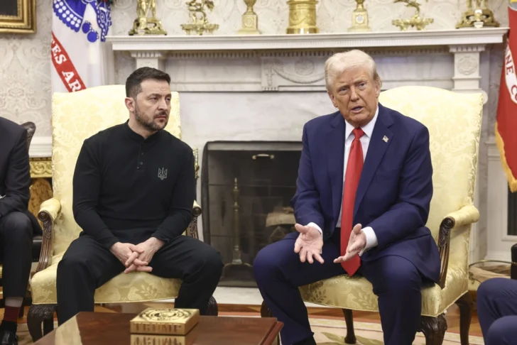 US-President-Donald-Trump-welcomes-Ukrainian-President-Volodymyr-Zelensky-to-the-White-House-728x486