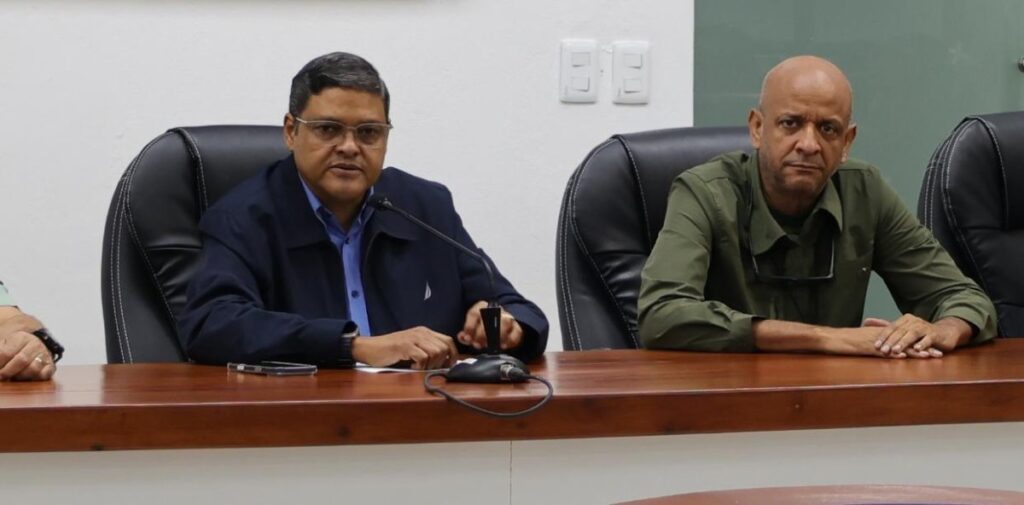 6958904fd0895.r_d.701-906-9662