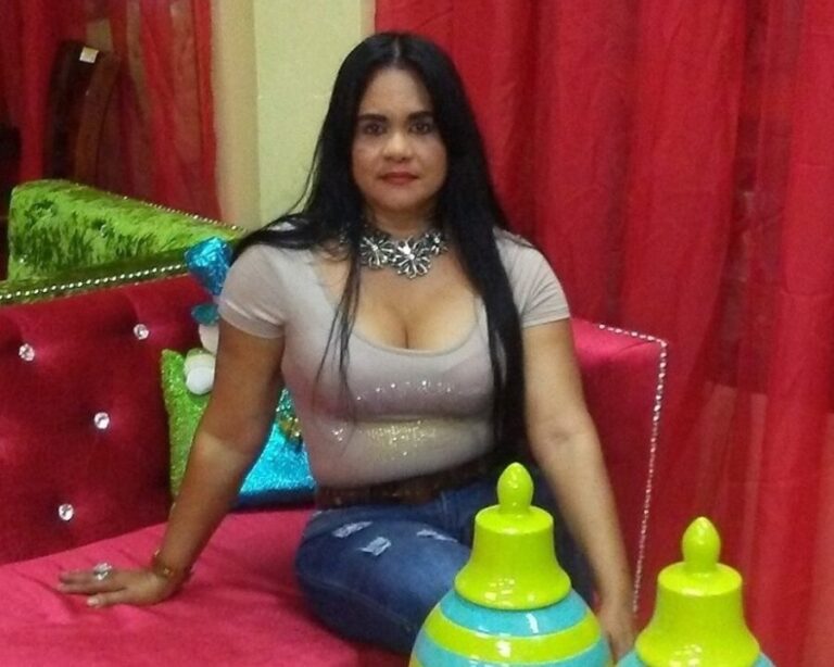 Fanny-Maria-Lora-Brito-900x900