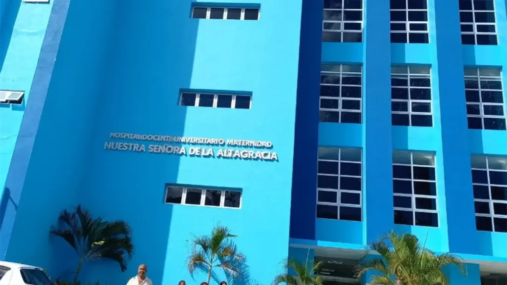 hospital-logra-reduccion-gasto-publico-atencion-extranjeras-073610df-focus-0-0-1200-675